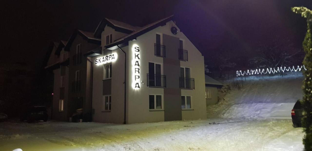 Dom Goscinny Skarpa Krynica Zdroj Bagian luar foto